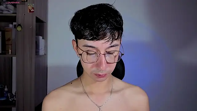 cameron cum online show from October 29, 2025, 11:09 am