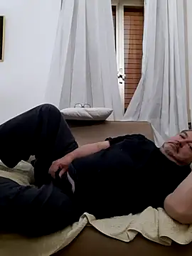 Snapshot of bluangelo chatting on March 15, 2025, 9:27 pm bluangelo online show from March 15, 2025, 9:27 pm