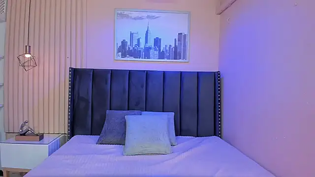 Snapshot of viiolett_lee chatting on November 25, 2025, 10:10 pm viiolett lee online show from November 25, 2025, 10:10 pm