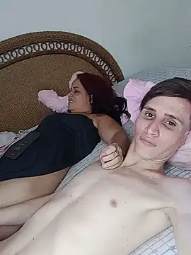 Snapshot of Milfvalesk chatting on March 9, 2025, 12:53 am Milfvalesk online show from March 9, 2025, 12:53 am