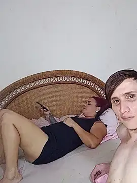 Snapshot of Milfvalesk chatting on February 28, 2025, 6:21 am Milfvalesk online show from February 28, 2025, 6:21 am