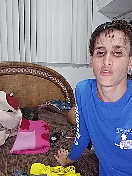 Snapshot of Milfvalesk chatting on September 22, 2025, 2:28 am Milfvalesk online show from September 22, 2025, 2:28 am