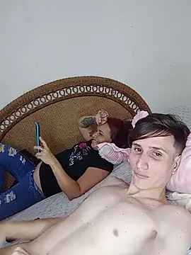 Snapshot of Milfvalesk chatting on March 12, 2025, 2:20 am Milfvalesk online show from March 12, 2025, 2:20 am