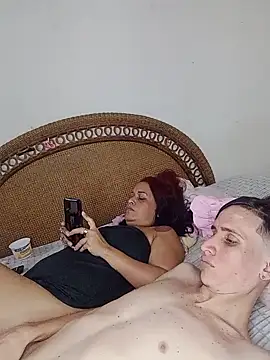 Snapshot of Milfvalesk chatting on March 8, 2025, 12:11 am Milfvalesk online show from March 8, 2025, 12:11 am