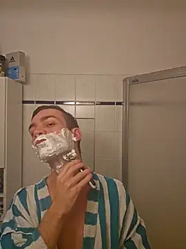 nickdtr online show from December 18, 2025, 4:06 am