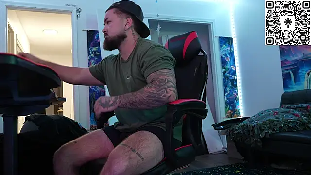 B The Creator X online show from December 15, 2025, 12:38 am