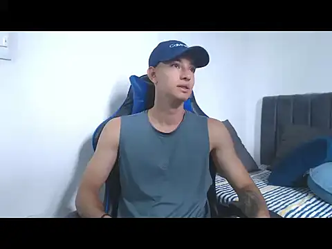 Snapshot of jake_shadow14 chatting on November 21, 2025, 5:12 pm jake shadow14 online show from November 21, 2025, 5:12 pm