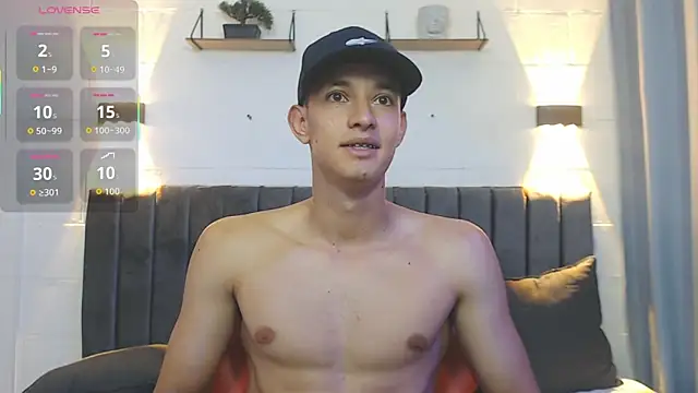 Snapshot of jake_shadow14 chatting on September 11, 2025, 1:38 am jake shadow14 online show from September 11, 2025, 1:38 am