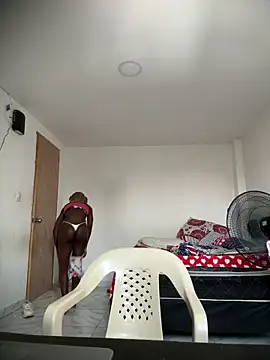 Snapshot of sexy_black31 chatting on February 5, 2026, 1:29 pm sexy black31 online show from February 5, 2026, 1:29 pm