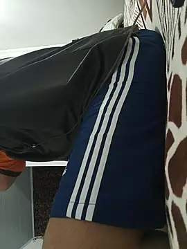 beautiful hands  online show from March 29, 2026, 6:59 am