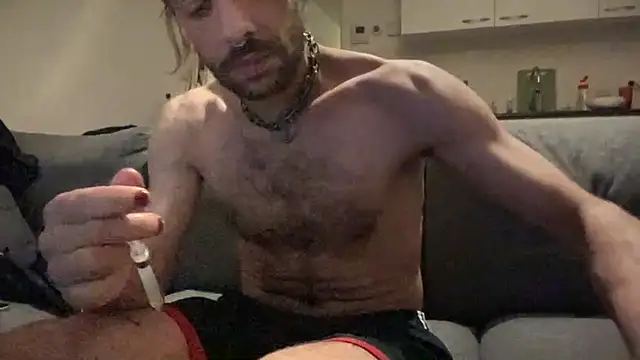 P4RtYBOII92 online show from September 8, 2025, 6:40 pm