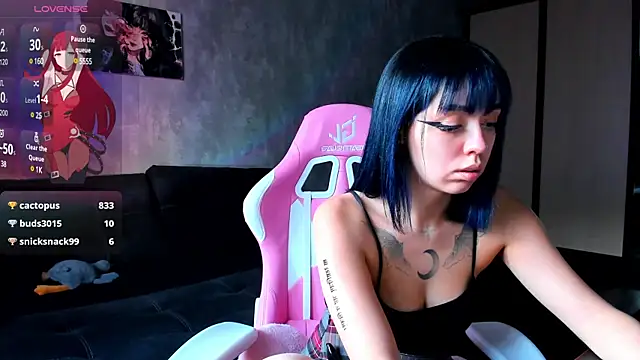 Asuna yuuki    online show from January 14, 2025, 9:24 am