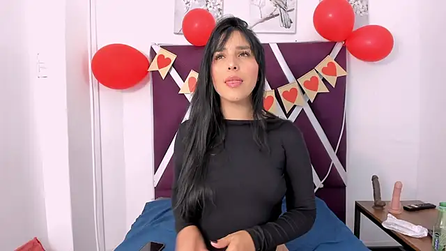  miaquevedo  online show from February 15, 2026, 12:48 pm