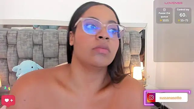 Snapshot of SussiSotto chatting on February 18, 2025, 3:20 pm SussiSotto online show from February 18, 2025, 3:20 pm