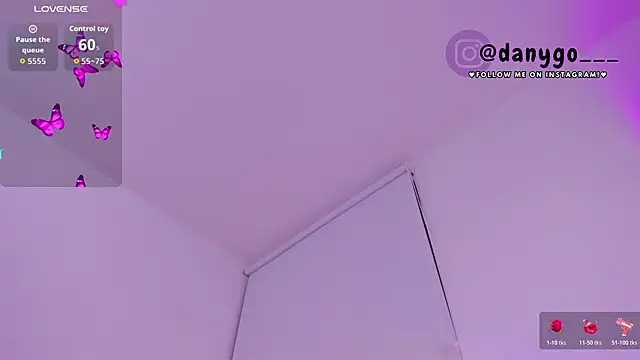 Snapshot of ZarianaEvanz chatting on October 25, 2025, 11:38 pm ZarianaEvanz online show from October 25, 2025, 11:38 pm