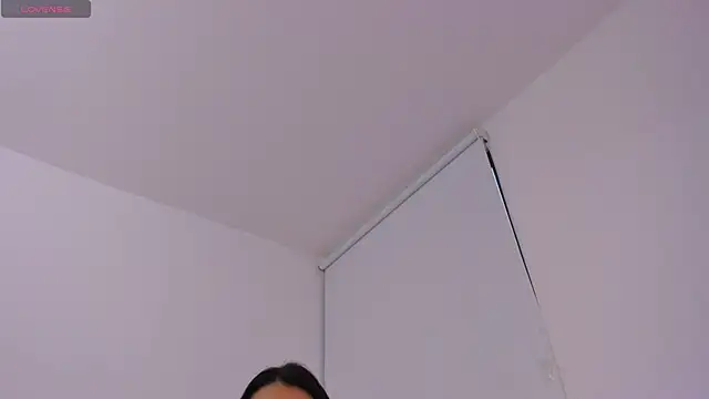 ZarianaEvanz online show from May 26, 2026, 11:03 pm