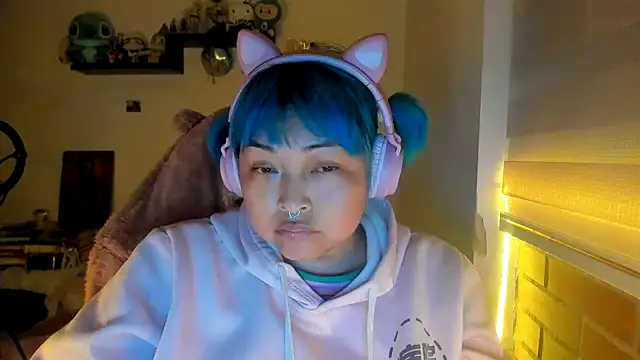 Snapshot of Shaddycute_ chatting on January 12, 2026, 1:34 am Shaddycute online show from January 12, 2026, 1:34 am