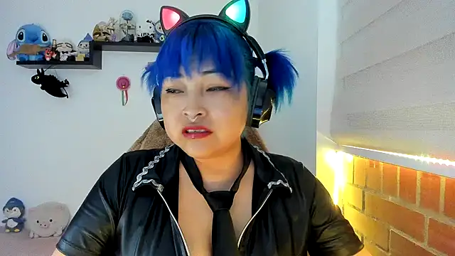 Snapshot of Shaddycute_ chatting on October 20, 2025, 5:02 pm Shaddycute online show from October 20, 2025, 5:02 pm
