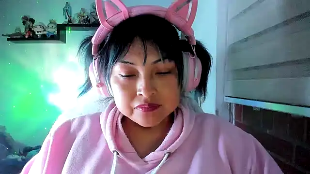 Shaddycute  online show from June 2, 2026, 4:12 am