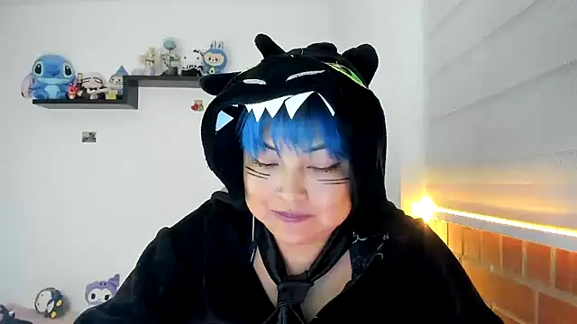 Snapshot of Shaddycute_ chatting on November 25, 2025, 1:50 am Shaddycute online show from November 25, 2025, 1:50 am