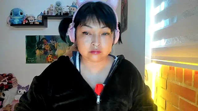 Snapshot of Shaddycute_ chatting on February 15, 2026, 2:38 pm Shaddycute online show from February 15, 2026, 2:38 pm