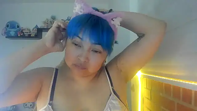 Snapshot of Shaddycute_ chatting on November 24, 2025, 1:38 am Shaddycute online show from November 24, 2025, 1:38 am