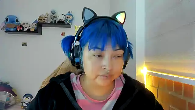 Snapshot of Shaddycute_ chatting on October 30, 2025, 1:53 pm Shaddycute online show from October 30, 2025, 1:53 pm