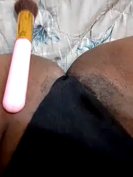 L-LOVE online show from January 3, 2025, 9:15 pm