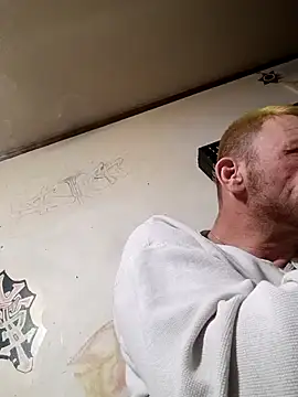 Snapshot of gettinit2wice chatting on January 19, 2025, 2:17 pm gettinit2wice online show from January 19, 2025, 2:17 pm