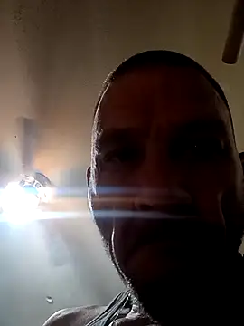 Snapshot of gettinit2wice chatting on February 5, 2025, 12:31 am gettinit2wice online show from February 5, 2025, 12:31 am