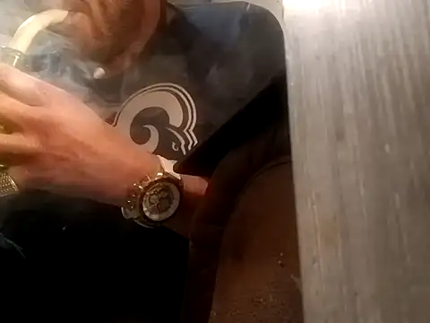 Snapshot of gettinit2wice chatting on January 30, 2025, 8:21 pm gettinit2wice online show from January 30, 2025, 8:21 pm