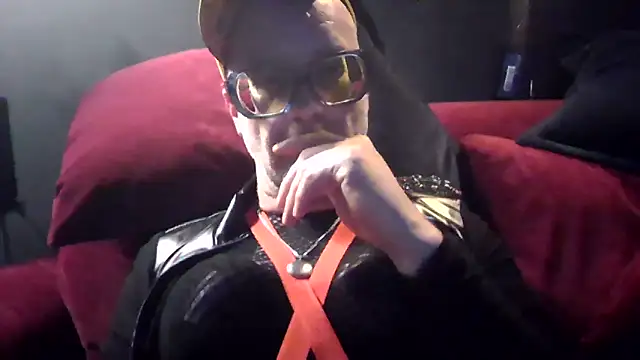 biffboff123 online show from May 25, 2026, 3:06 am