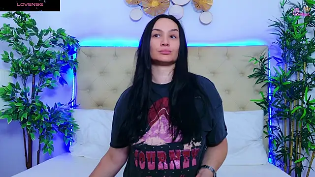Snapshot of DaliyaArabian chatting on July 13, 2026, 12:15 pm DaliyaArabian online show from July 13, 2026, 12:15 pm