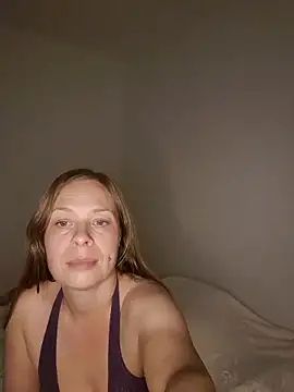 Snapshot of katiestevens chatting on September 19, 2025, 8:13 pm katiestevens online show from September 19, 2025, 8:13 pm