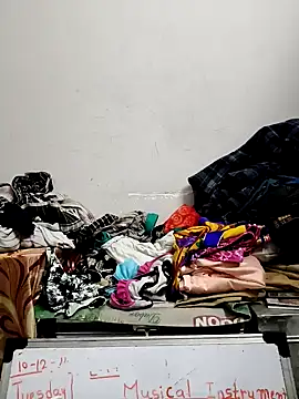 couple00795 online show from December 11, 2024, 8:50 pm