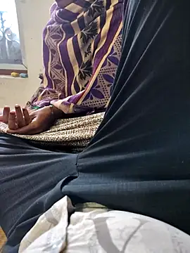 FeltedEuropium online show from December 5, 2025, 7:29 am