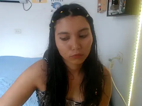 Snapshot of HannaKlein chatting on September 17, 2025, 6:10 pm HannaKlein online show from September 17, 2025, 6:10 pm