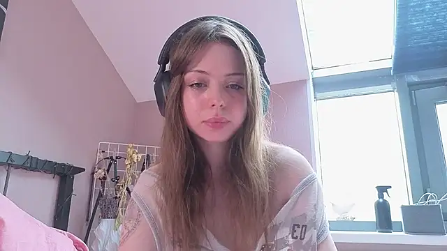Snapshot of hype_meal_home chatting on July 11, 2026, 1:55 pm hype meal home online show from July 11, 2026, 1:55 pm