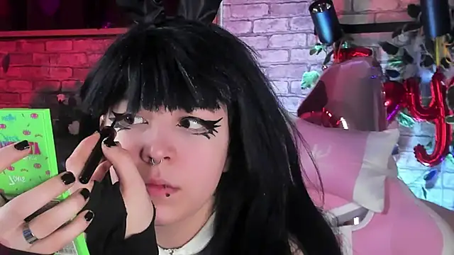 Alex Howell online show from February 17, 2025, 8:49 pm