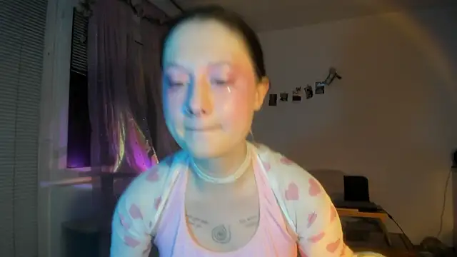 Jenny darling love online show from March 5, 2026, 7:10 pm