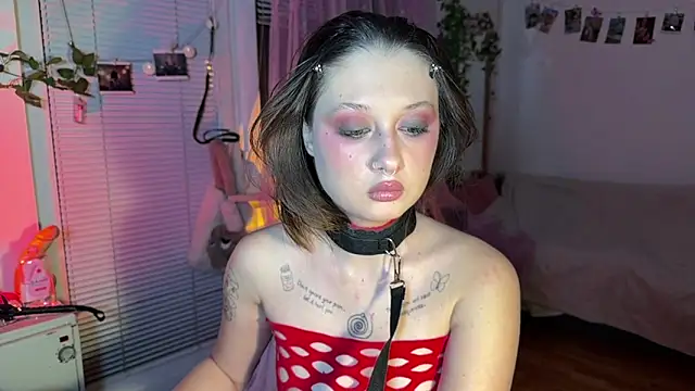 Snapshot of Jenny_darling_love chatting on May 8, 2026, 7:06 pm Jenny darling love online show from May 8, 2026, 7:06 pm