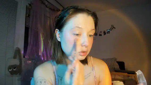 Jenny darling love online show from February 28, 2026, 7:13 pm