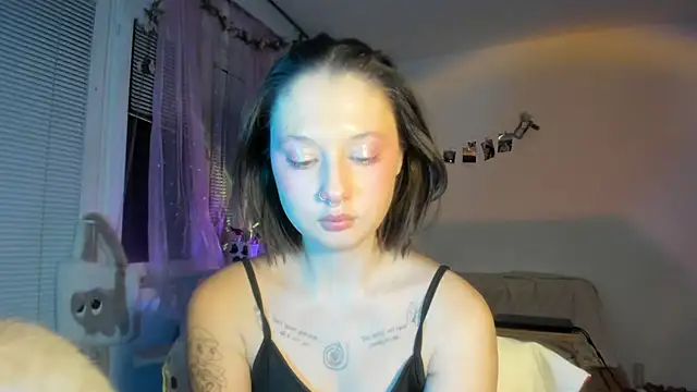 Jenny darling love online show from February 10, 2026, 7:57 pm