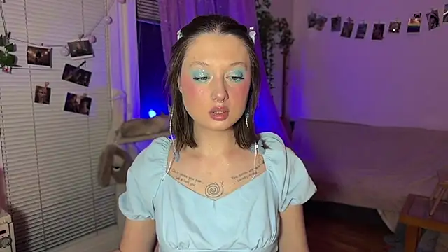 Snapshot of Jenny_darling_love chatting on May 4, 2026, 6:11 pm Jenny darling love online show from May 4, 2026, 6:11 pm