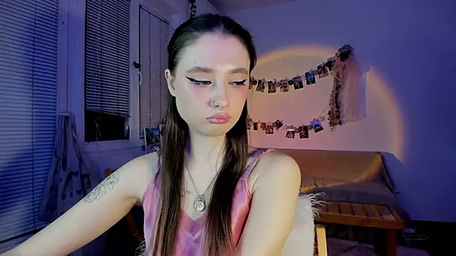 Snapshot of Jenny_darling_love chatting on March 21, 2025, 7:02 pm Jenny darling love online show from March 21, 2025, 7:02 pm