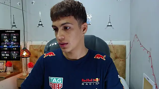 Snapshot of SkinnyBoy_ chatting on March 13, 2025, 12:02 pm SkinnyBoy online show from March 13, 2025, 12:02 pm