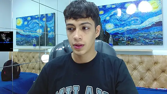 Snapshot of SkinnyBoy_ chatting on November 17, 2025, 12:09 pm SkinnyBoy online show from November 17, 2025, 12:09 pm