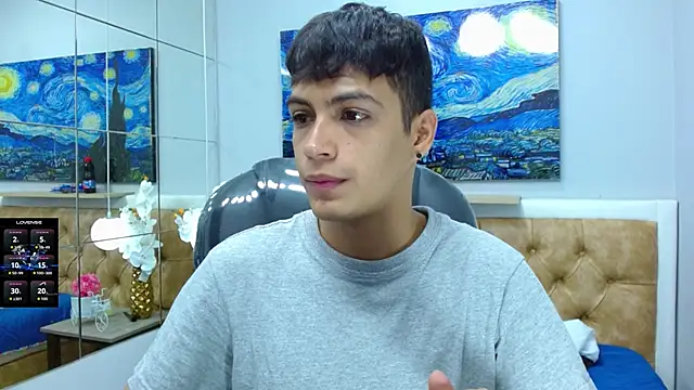 Snapshot of SkinnyBoy_ chatting on October 24, 2025, 3:44 pm SkinnyBoy online show from October 24, 2025, 3:44 pm