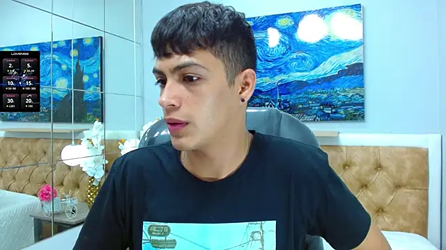 Snapshot of SkinnyBoy_ chatting on October 18, 2025, 12:18 pm SkinnyBoy online show from October 18, 2025, 12:18 pm