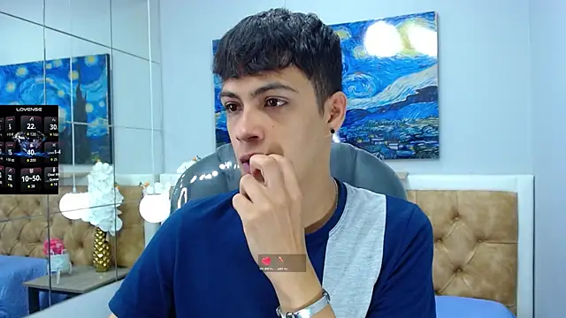 Snapshot of SkinnyBoy_ chatting on September 20, 2025, 12:32 pm SkinnyBoy online show from September 20, 2025, 12:32 pm